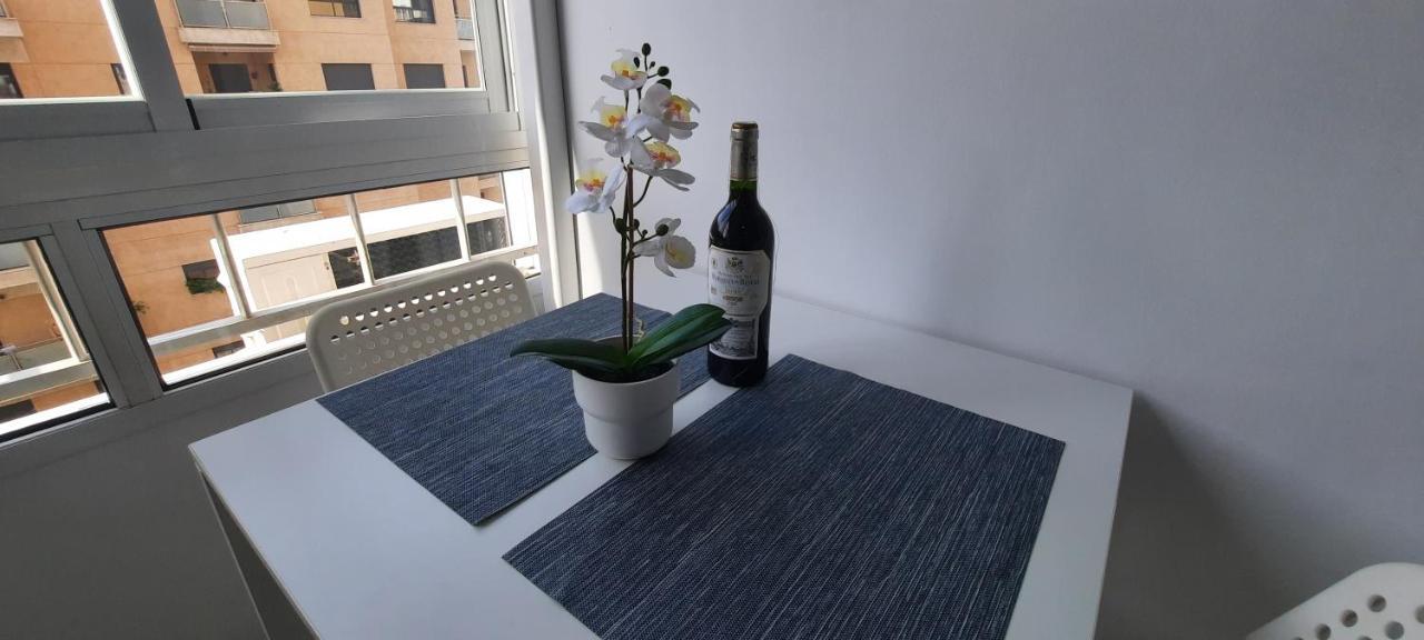 Estudio Torremolinos Centro By Ava Apartments Wifi Y Smart Tv Bagian luar foto